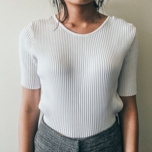 MANGO WHITE TOP